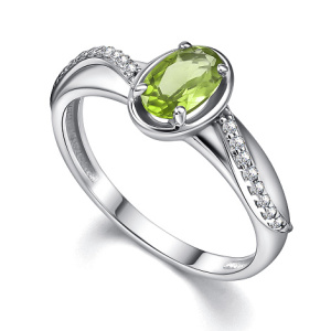 01-4359-00ХР-00-18 хризолит овал,фианит Кольцо (Ag 925)